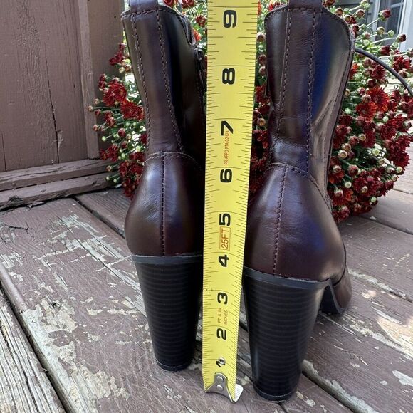 Liz Claiborne Boots Women  Ankle  Heels Zip 100-7006 Burgundy Leather Size 8M‎ - Picture 13 of 13
